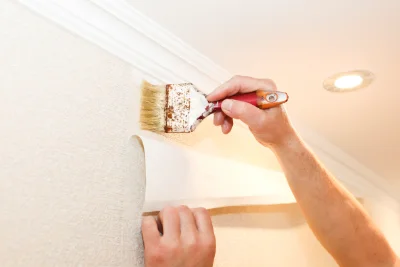 Pose de papier peint à Gramat — revêtements muraux et toiles de verre